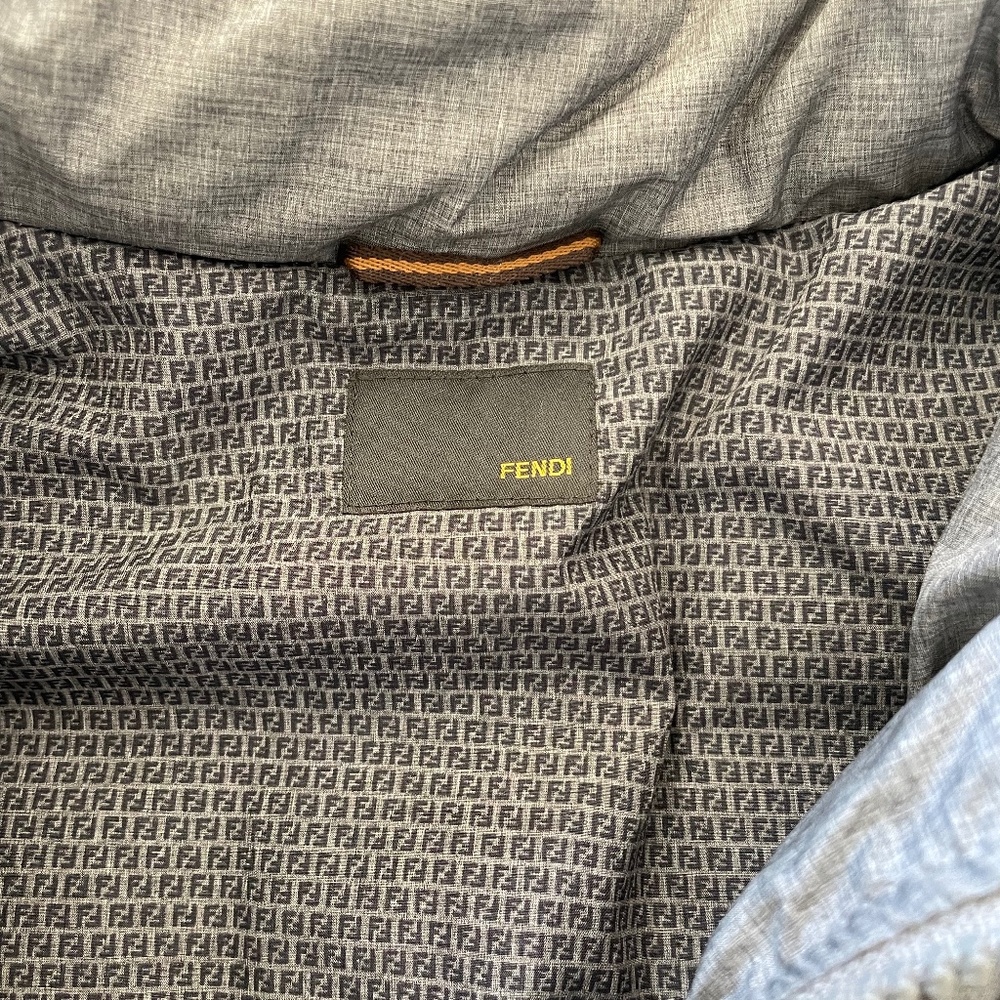 Youth Fendi winter puffer coat, size small/6, charcoal gray, real fur - Picture 2 of 4